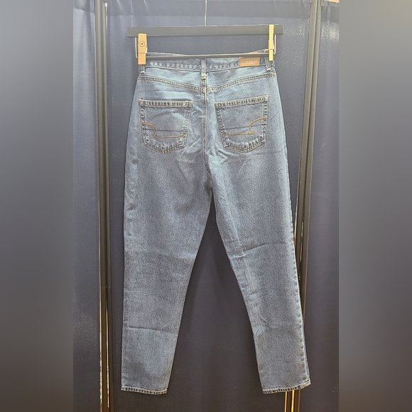 American Eagle Mom Jean - Picture 4 of 5